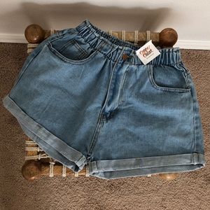 Vintage high waisted denim short